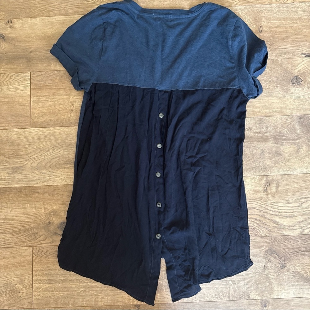 T.LA Anthropologie Navy Blue V-Neck Buttons Back Short Sleeve Blouse Size S